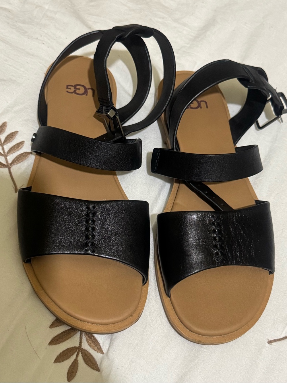 UGG Zahara Slide Women Size 7
